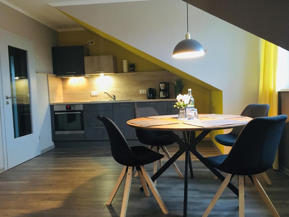Pension Seecafe Zarrentin am Schaalsee エクステリア 写真