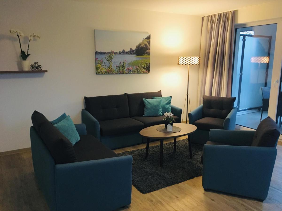 Pension Seecafe Zarrentin am Schaalsee エクステリア 写真